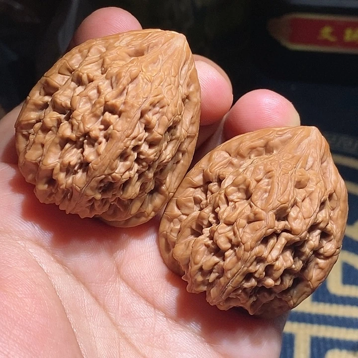 【闪购商品】文玩核桃吊坠C*虎头王