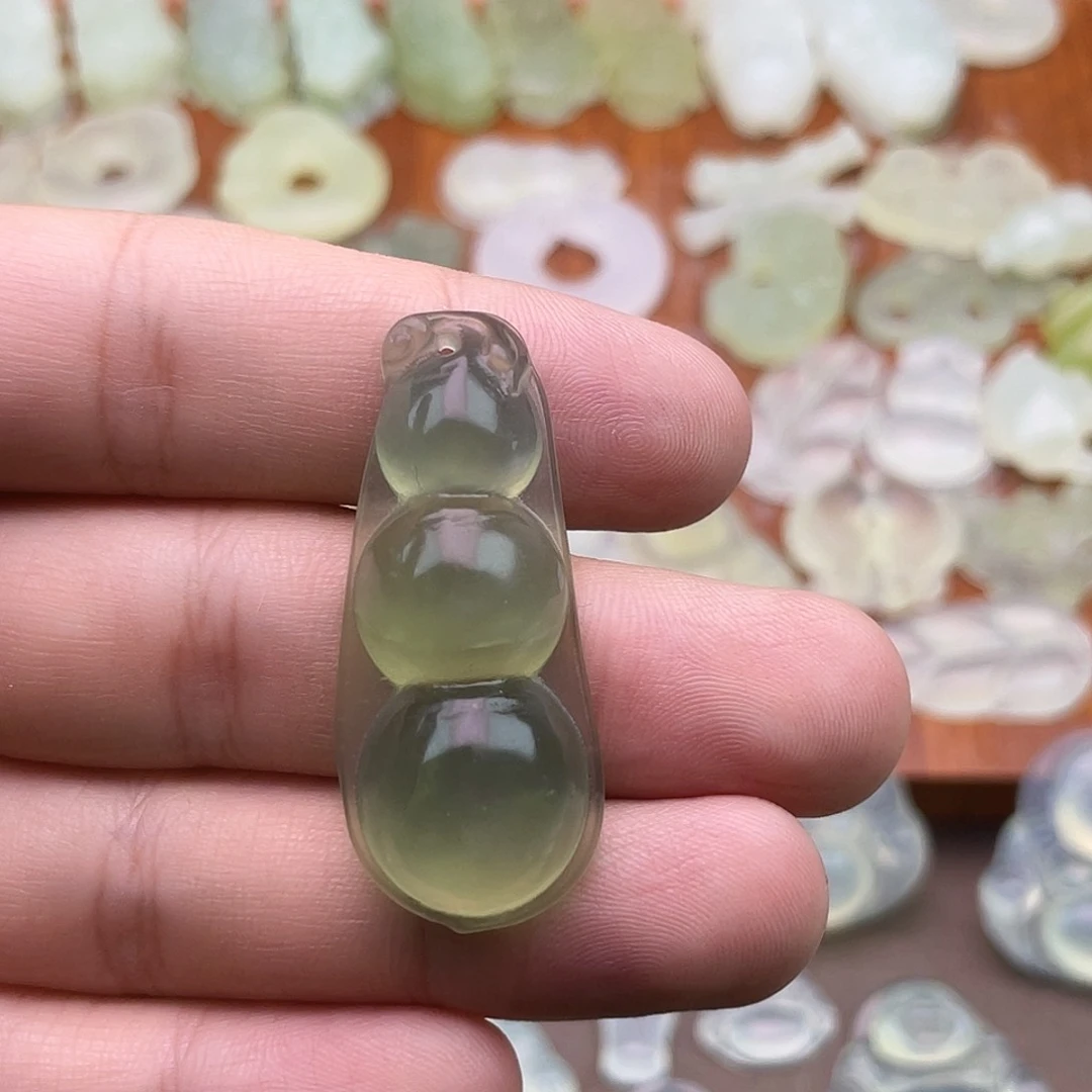 蛇纹石玉合金颈饰