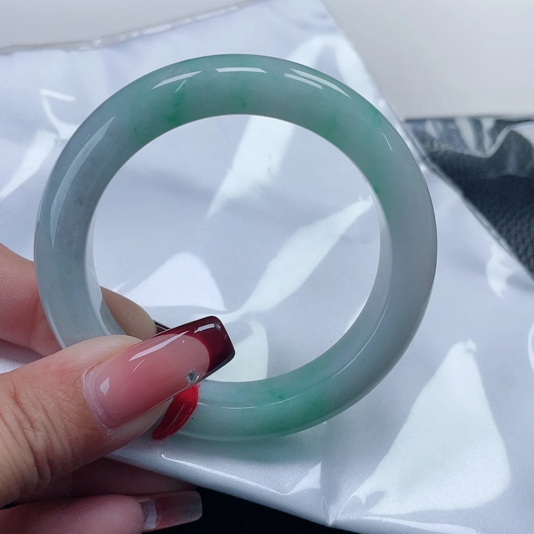 翡翠手镯未镶嵌缅甸翡翠52圈94