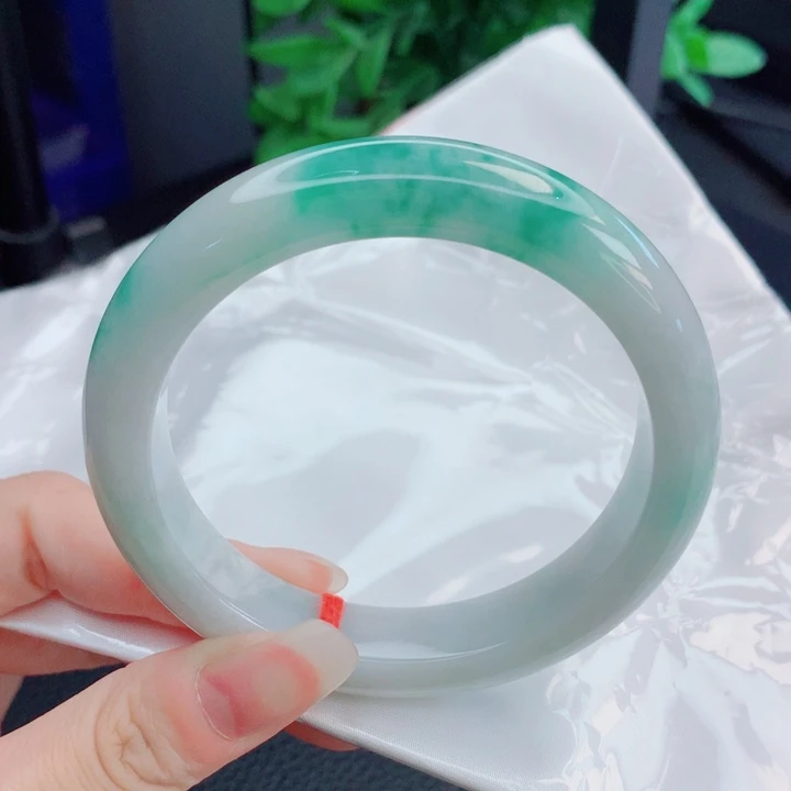翡翠未镶嵌手镯60圈