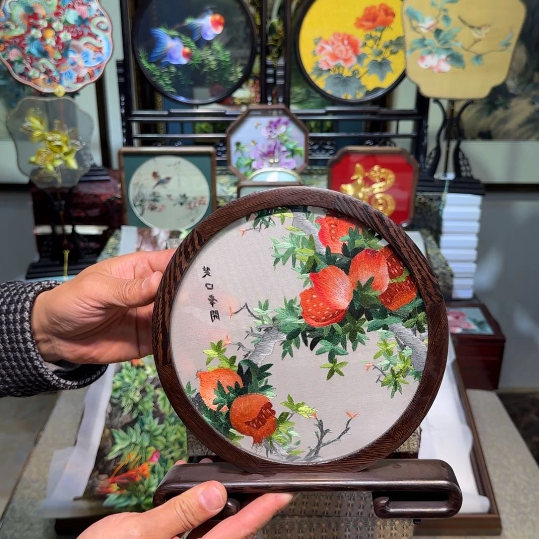 刺绣刺绣工艺精湛