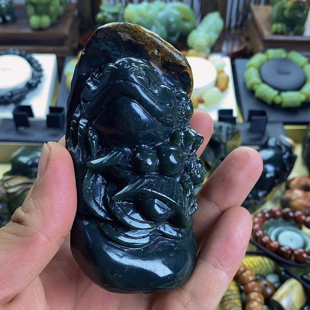 岫岩河磨玉（透闪石质玉）未镶嵌珠宝奇石