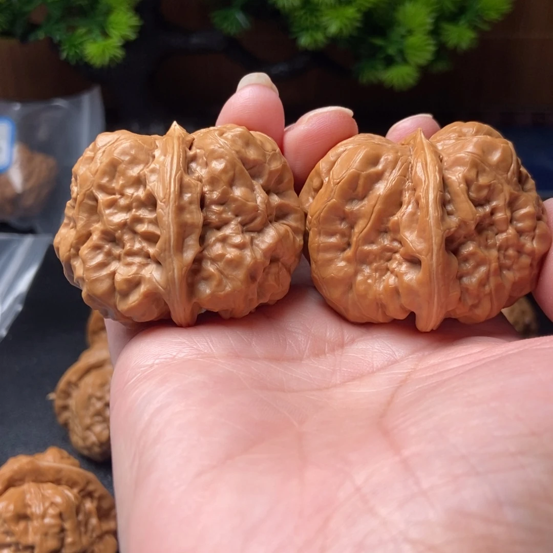 中***葉文玩核桃把件蛤蟆头