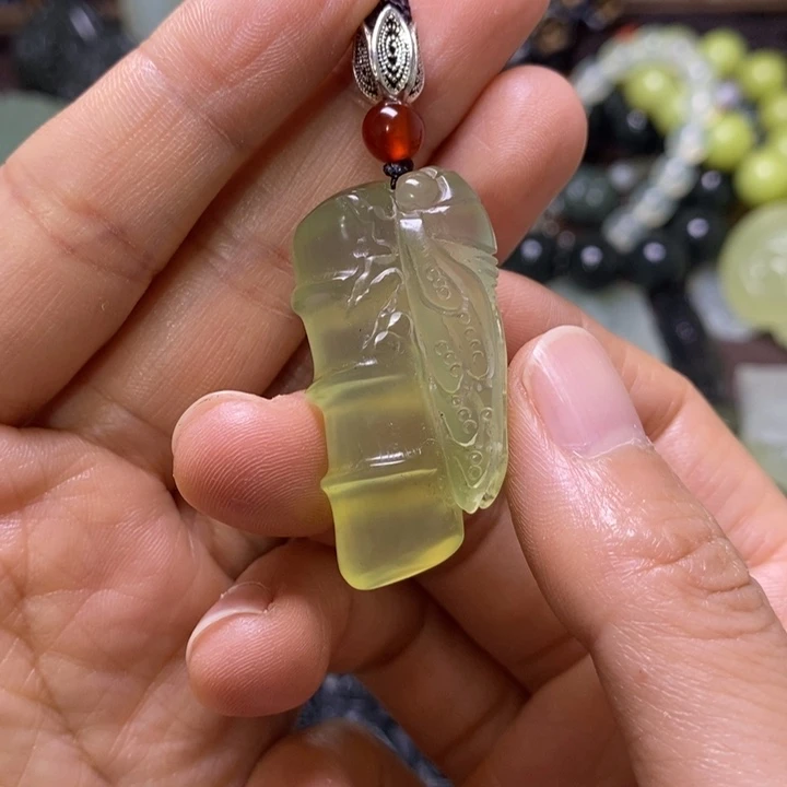 岫玉未镶嵌岫玉挂件
