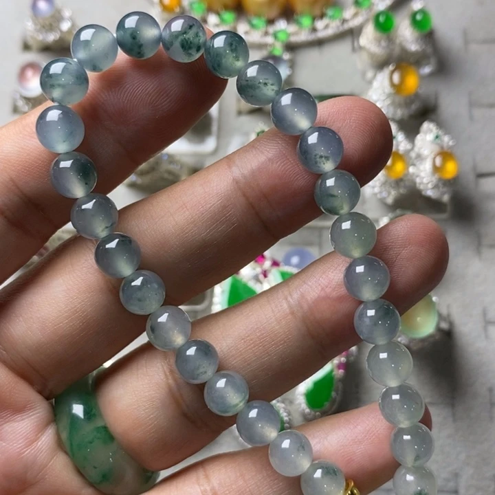 定制翡翠未镶嵌高冰飘花7.5mm