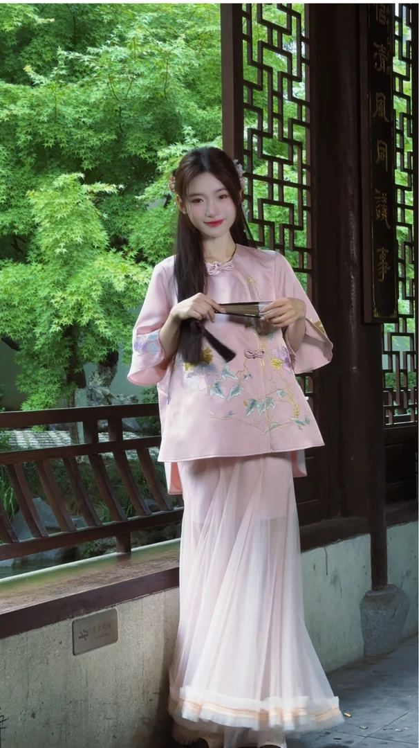 77【云柔雾语套装】品质女装洋气出行时尚休闲财阀千金小众老钱风