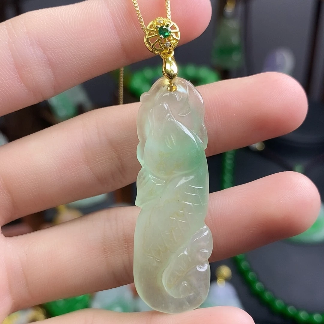 吊坠(赠链)未镶嵌翡翠