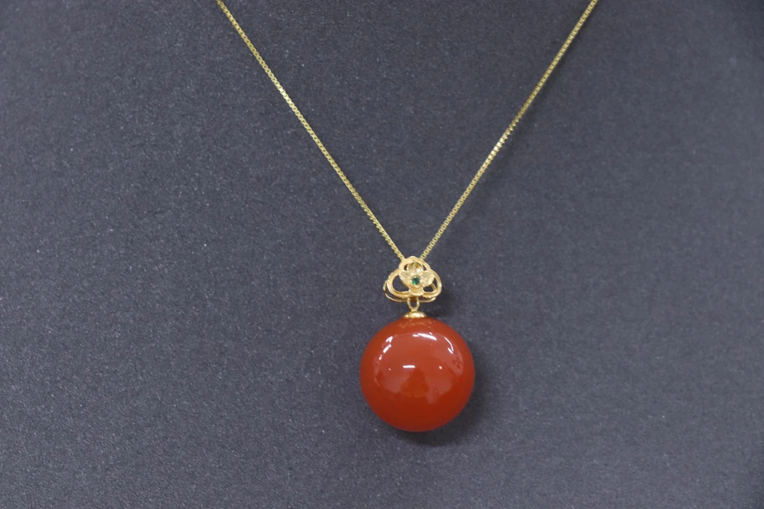 原矿无优化天然保山南红滴水洞18K金吊坠珠径14mm左右