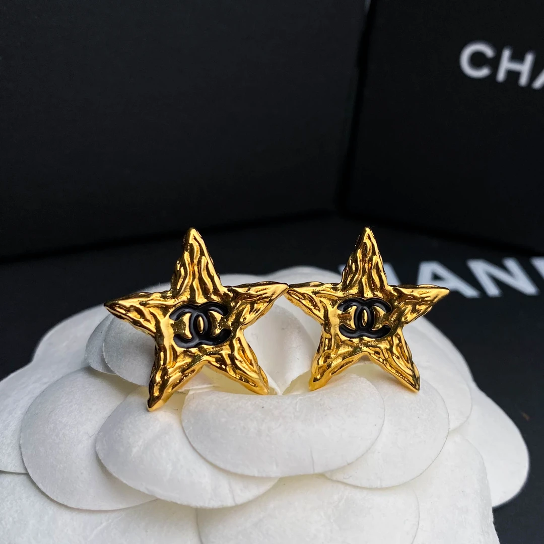 99新 Chanel/香奈儿 FL 经典双C 黑金熔岩星星 耳钉S6678