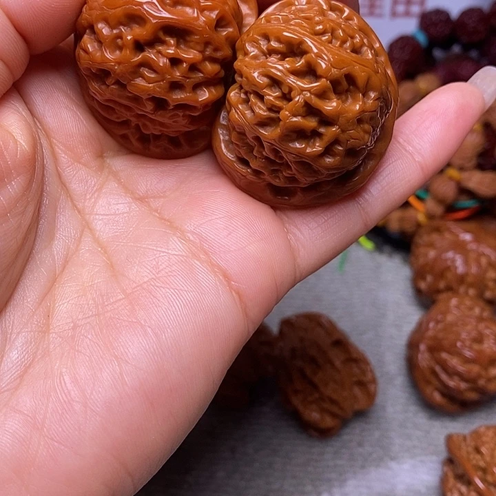 F***G吊坠文玩核桃