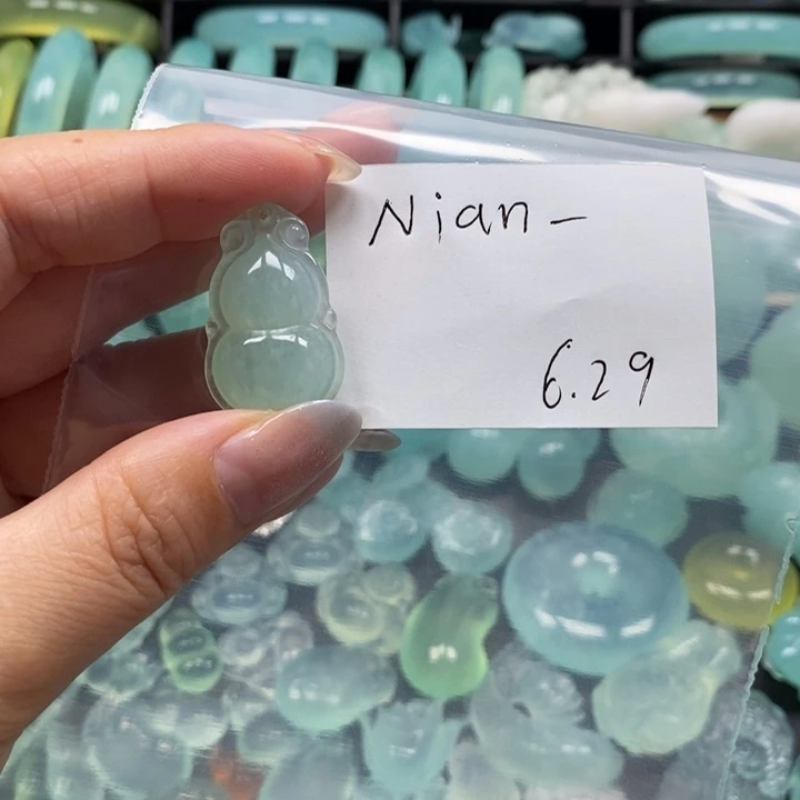 蛇纹石玉未镶嵌手镯N***-