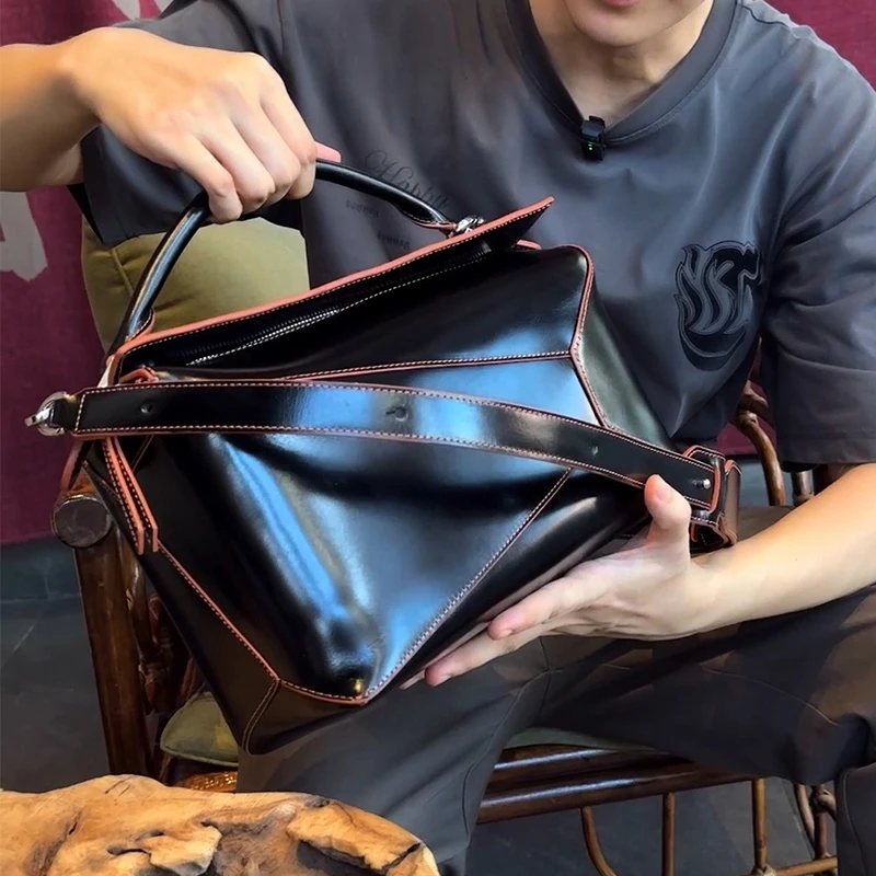 男士单肩包大容量斜挎包手拎手提包潮流英伦风黑色休闲皮包