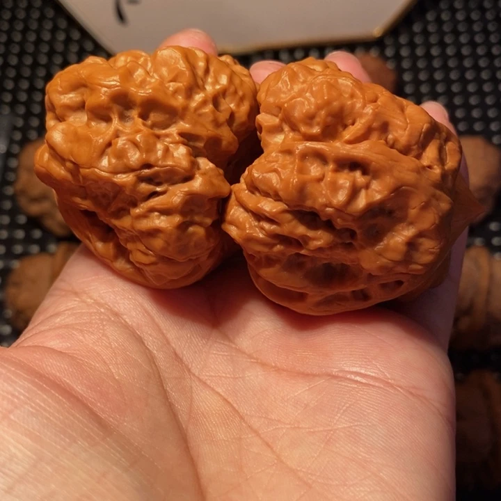 ***把件文玩核桃暴力肌肉蛙王