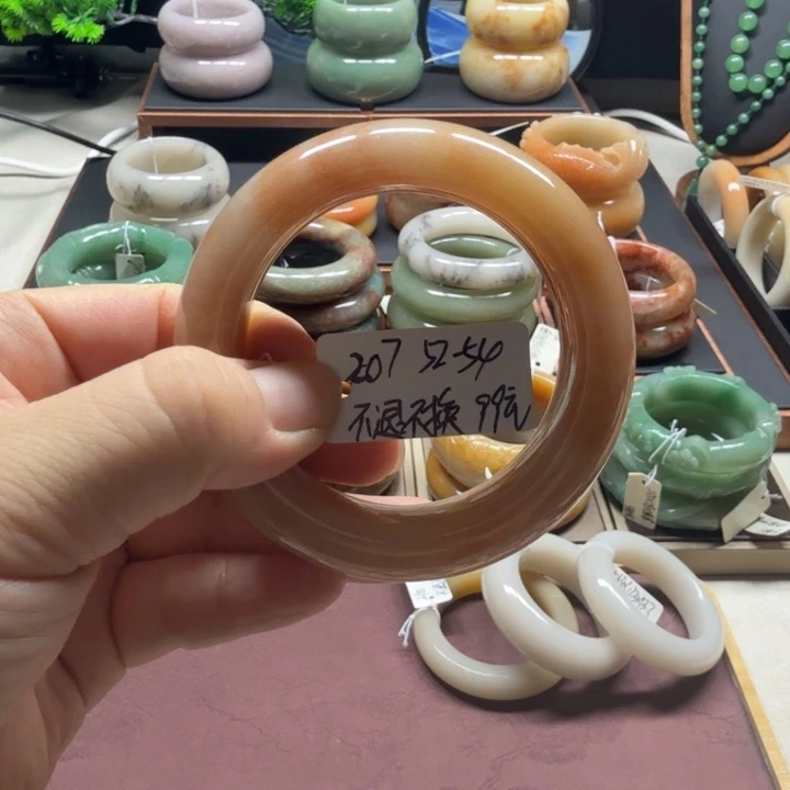 石英质玉未镶嵌手镯