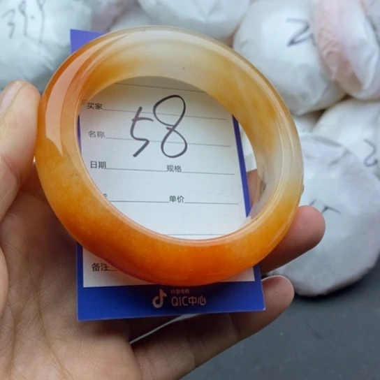 石英质玉未镶嵌手镯