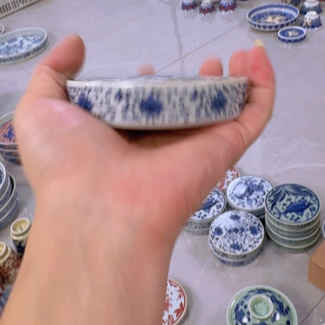 瓷片青花缠枝莲盖置景德镇