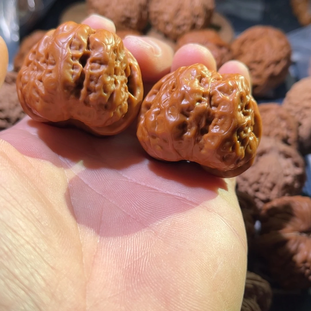 文玩核桃吊坠雅****！40蛤蟆头
