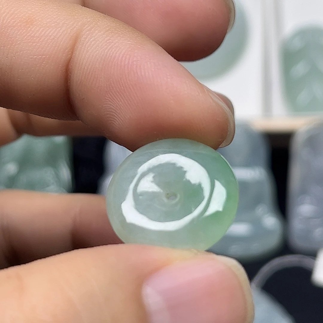 颈饰未镶嵌翡翠缅甸翡翠