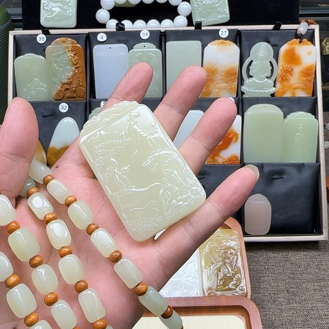 红***1昆仑山料一物一拍双面虎