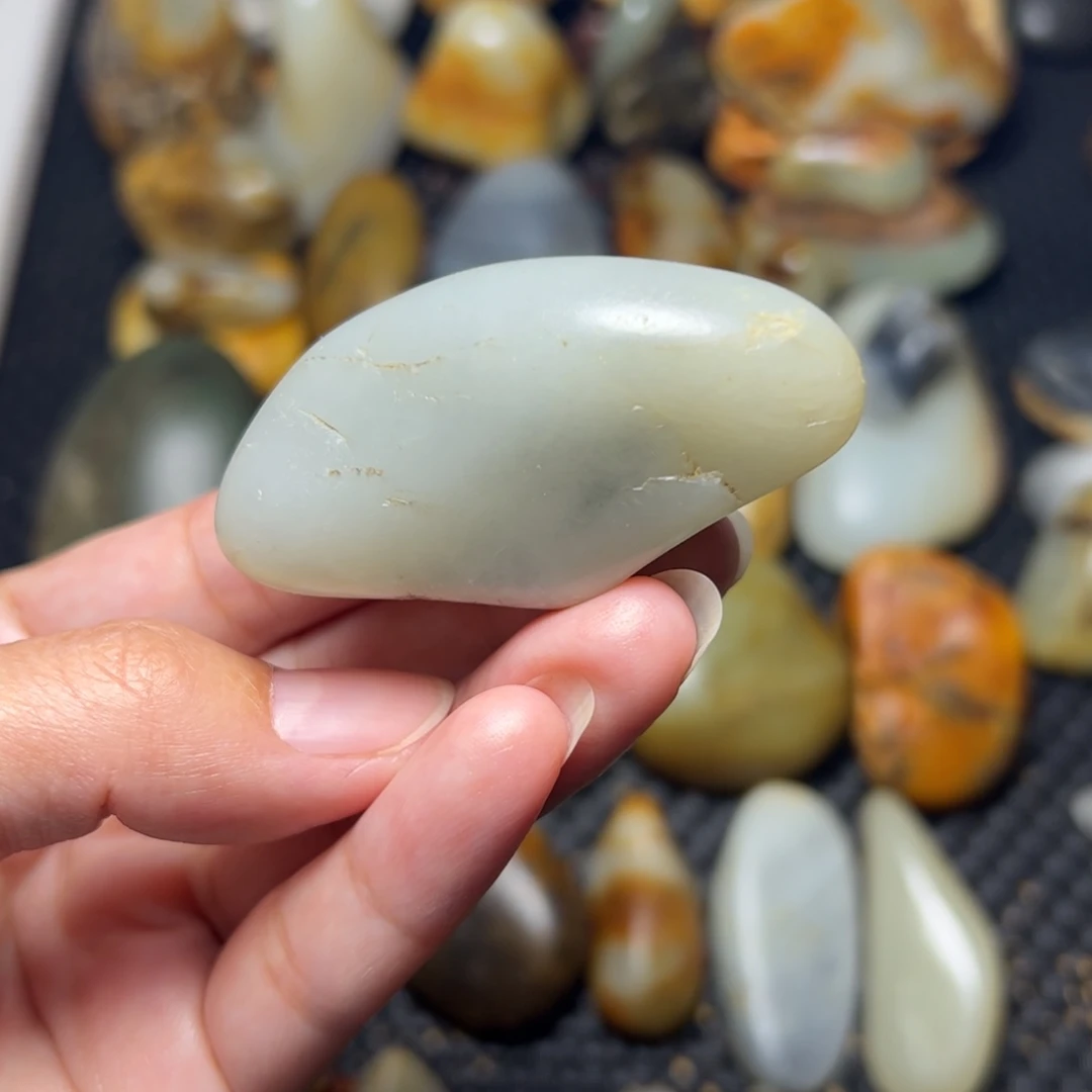 和田玉未镶嵌把件5