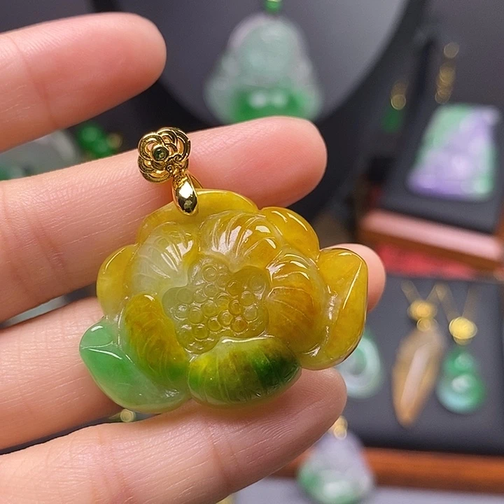 颈饰未镶嵌翡翠吊坠