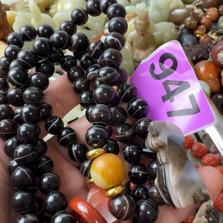 不***此玛瑙/玉髓未镶嵌颈饰