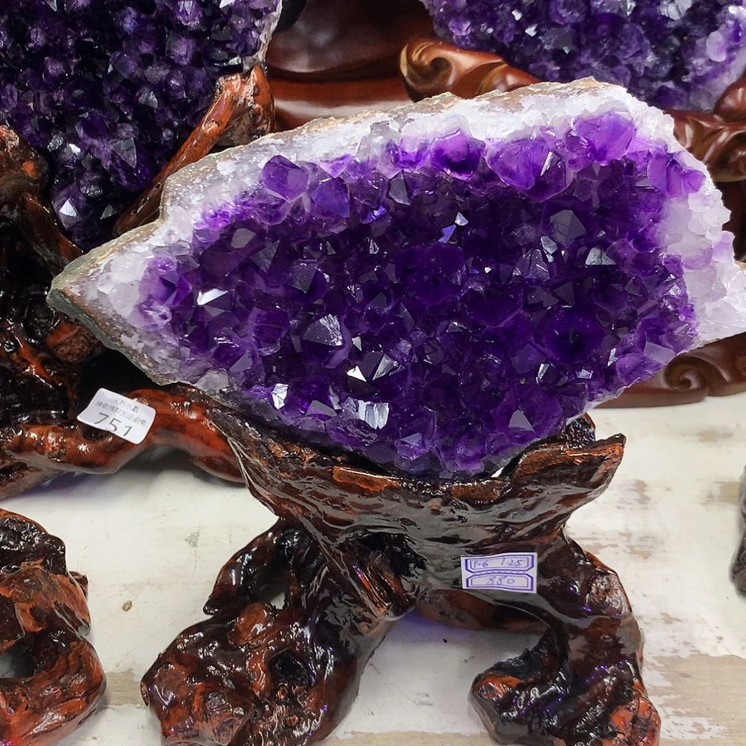 水晶未镶嵌大型摆件（非配饰）朱