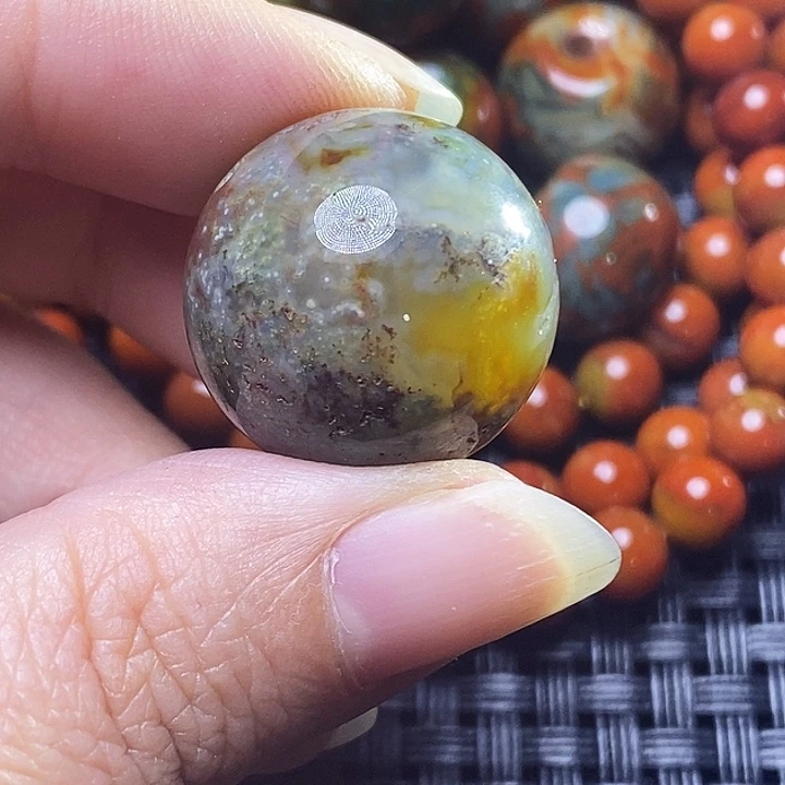 你***贝玛瑙/玉髓未镶嵌颈饰