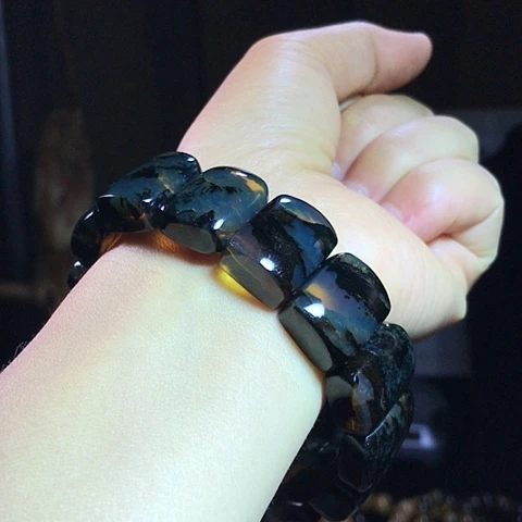 未镶嵌琥珀手链福利，海藻特色手排重33.3克