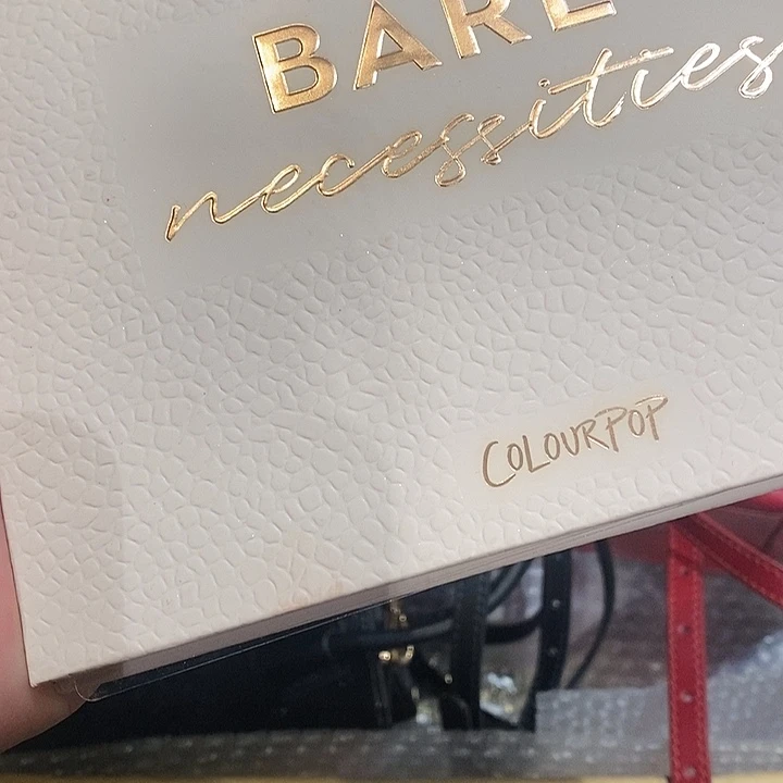 悸***秋花岗石铁合金香水沐浴露持久留香时间