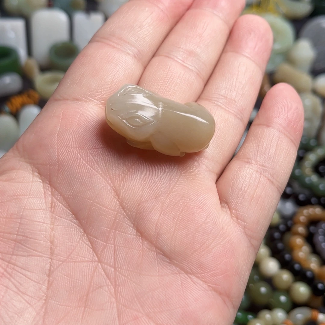 和田玉（糖玉）未镶嵌吊坠(不含链)