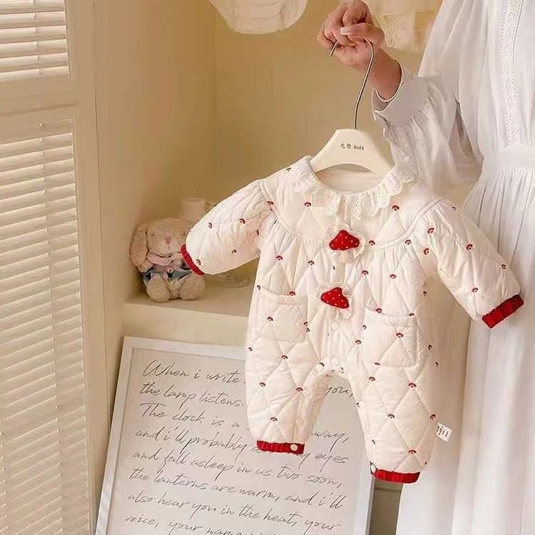 婴儿连体衣服秋冬装女宝宝夹棉薄棉超萌公主洋气保暖哈衣爬服棉服