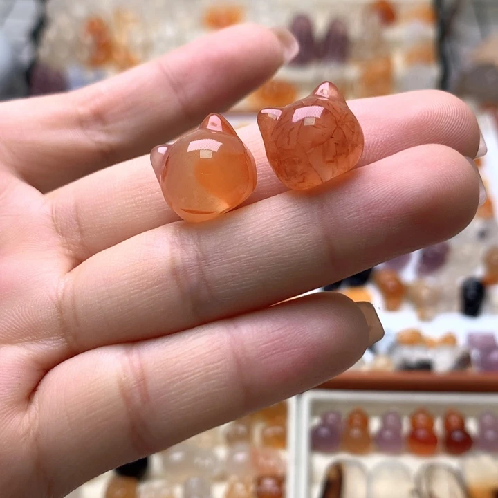 玛瑙/玉髓未镶嵌玛瑙上下孔猫头
