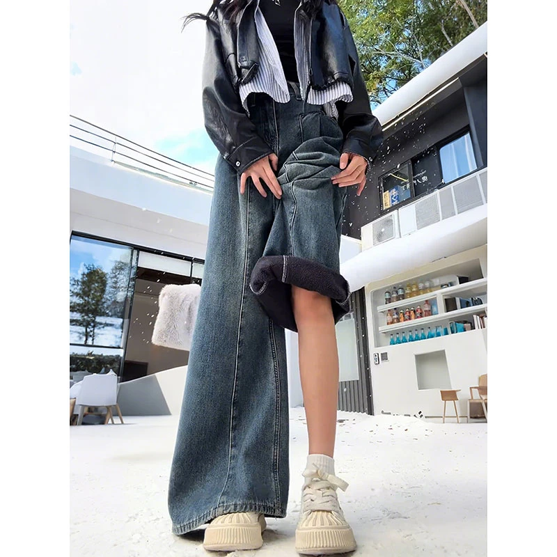 特大码复古加绒加厚牛仔裤女秋冬新款胖mm宽松显瘦梨形身材阔腿裤