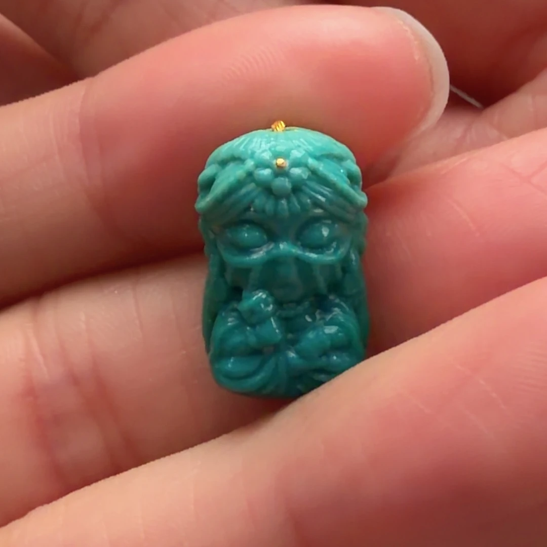 绿松石未镶嵌颈饰