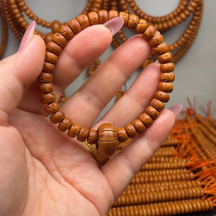 5×8手串微瑕疵0000