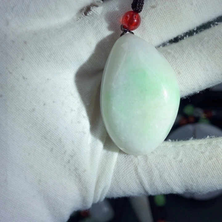 翡翠未镶嵌挂件片料