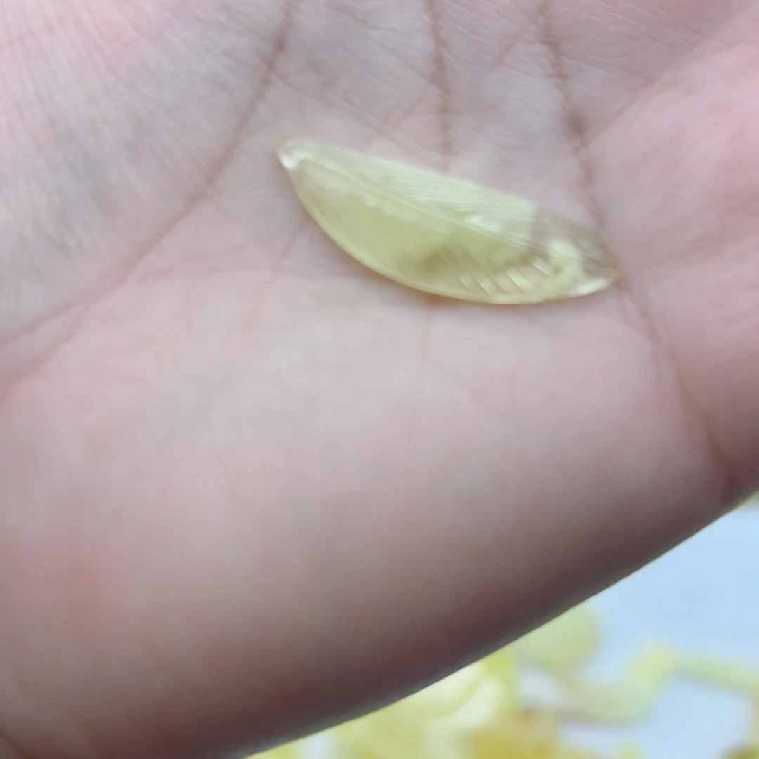琥珀未镶嵌裸石配件