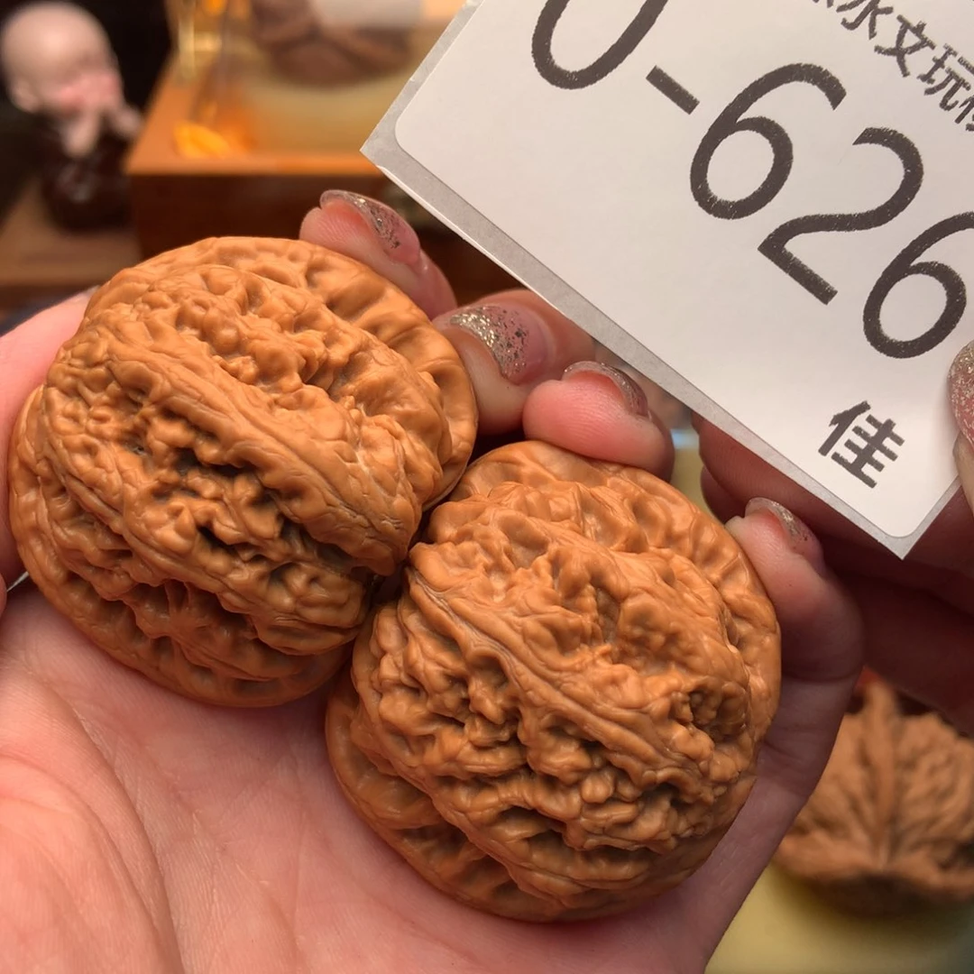 文玩核桃把件43粗筋 