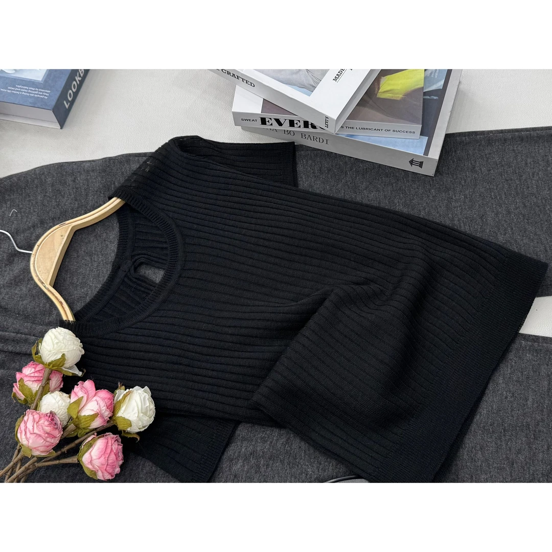 【黑色露背短袖】夏季新款百搭宽松设计感上衣 QC2879