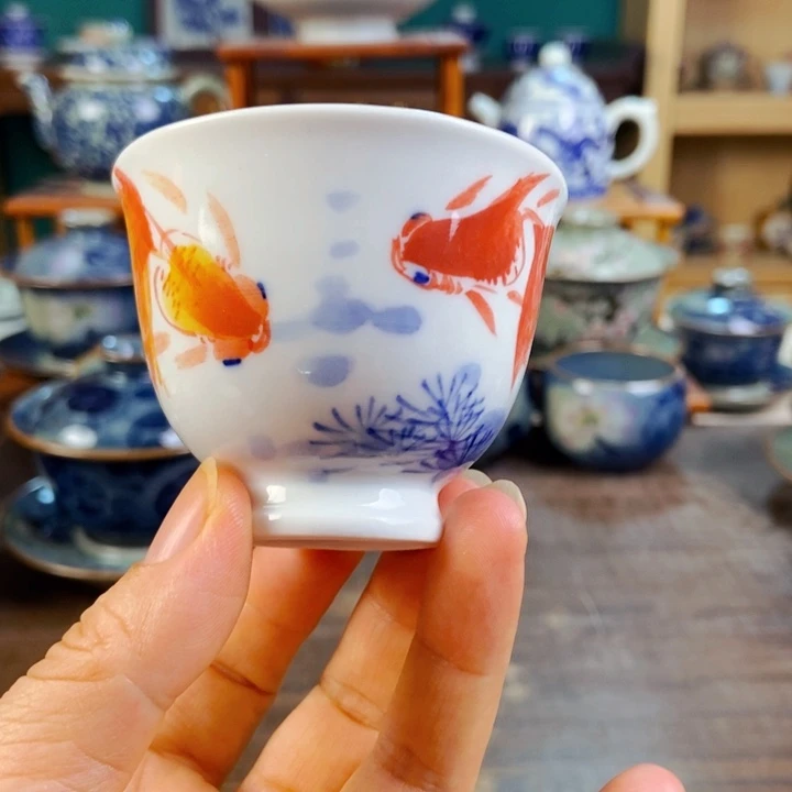 瓷片手工制作工艺精湛等