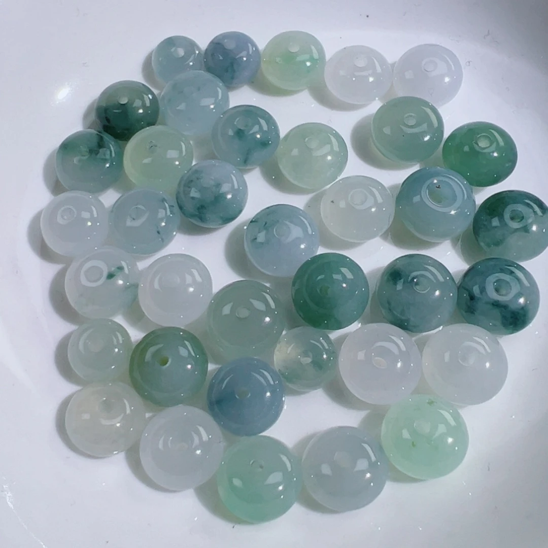 翡翠散珠卡9.5鼓珠一颗