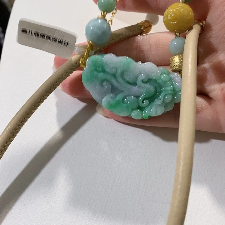 翡翠未镶嵌颈饰翡翠吊坠