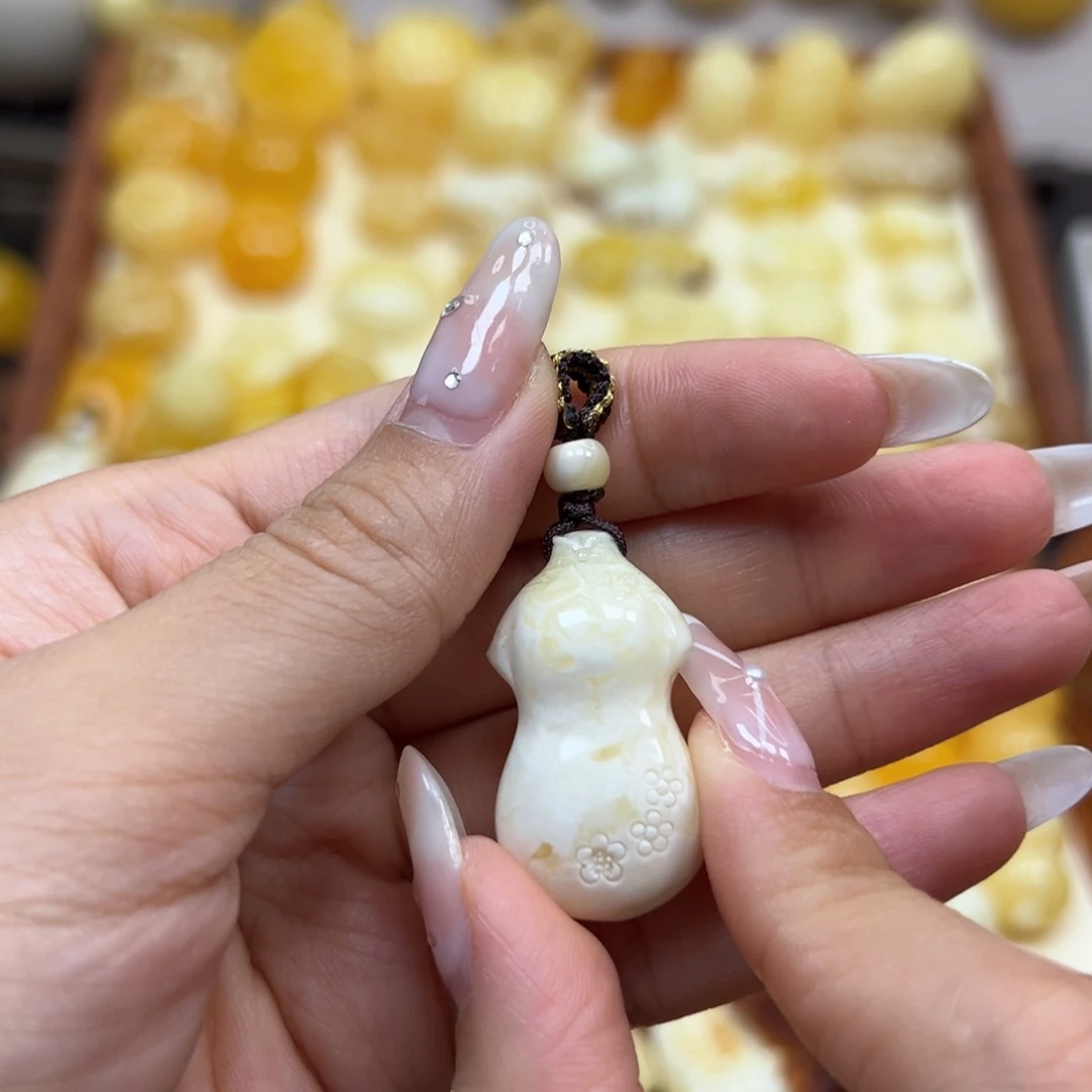 未镶嵌蜜蜡裸石w****纱蜜蜡