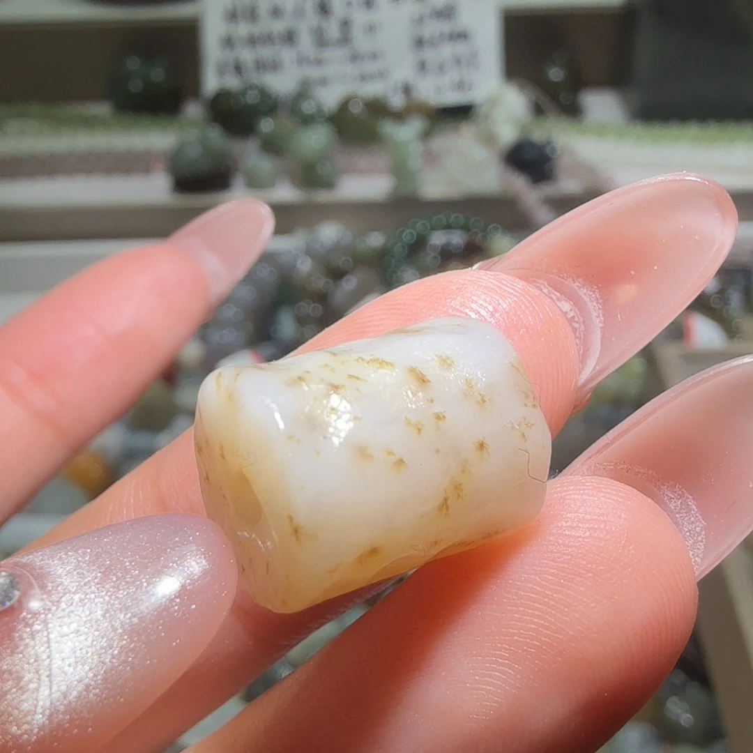 和田玉未镶嵌珠宝奇石