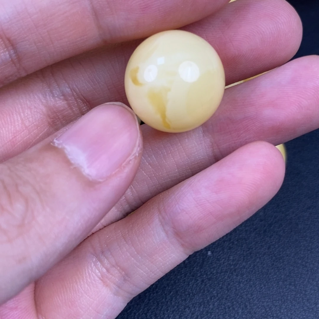 裸石琥珀未镶嵌浓蜡21