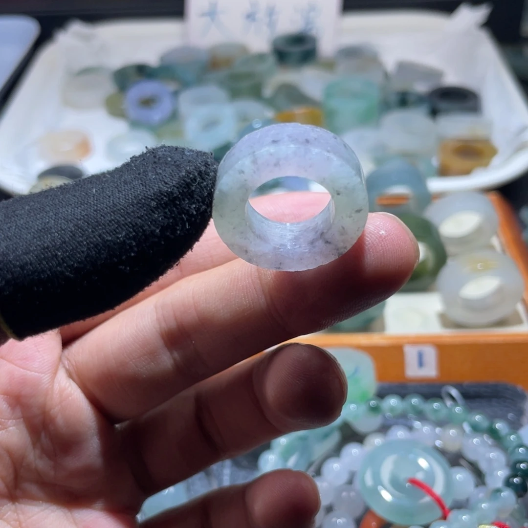 定制翡翠未镶嵌天然翡翠