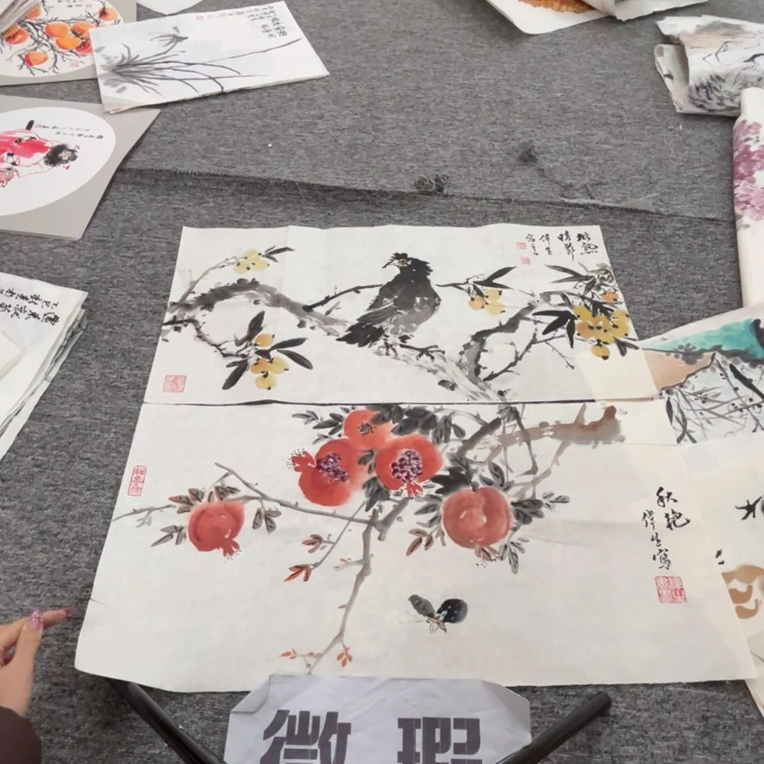 国画何伟生老师四尺四开绘画两张微瑕介意慎拍
