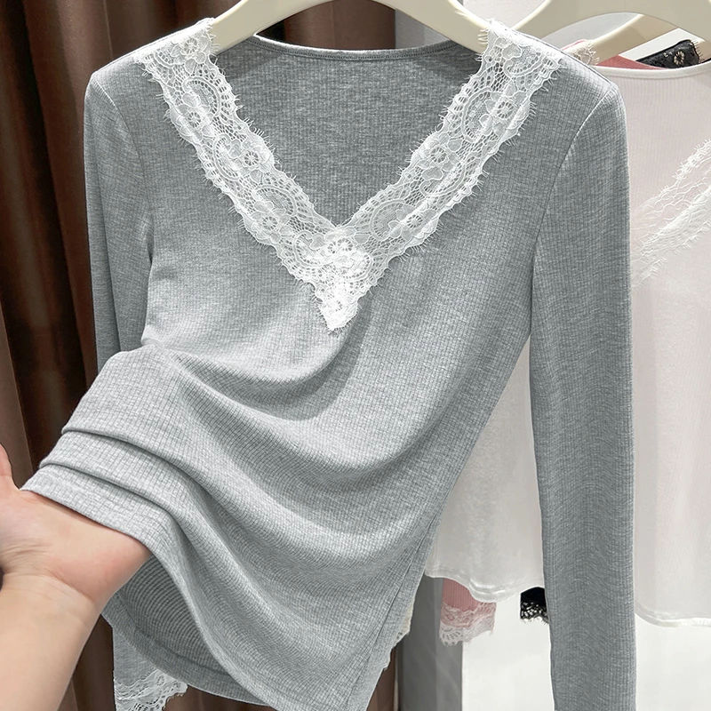 灰色法式花边V领T恤上衣女秋季新款坑条拼接内搭软糯长袖打底小衫