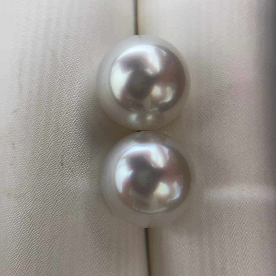 18K金镶嵌海水珍珠耳钉11.4mm澳白宝石光馒头对珠